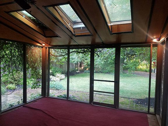 5th image of 47 Garden Ct
