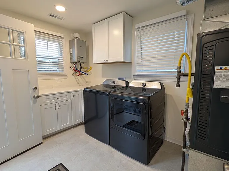 1002 S 12th St — Photo 10