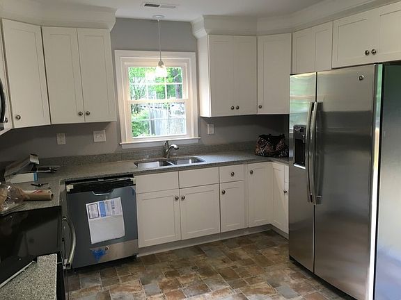 Plenty of room for the cook and helpers