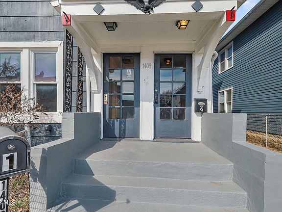 5th image of 1409 N Huron St