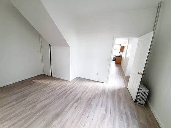 3rd image of 4723 4th Ave #2L