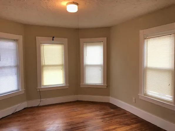 109 Arthur St #4E, Brockton, MA 02302