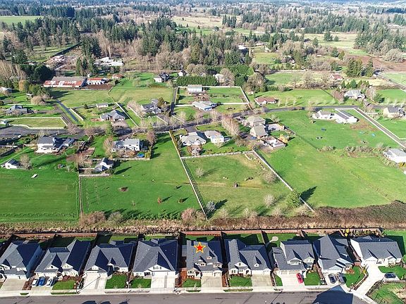 3rd image of 14800 NE 113th St