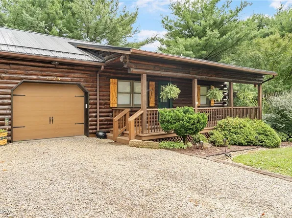 3212 Schneiders Crossing Rd NW, Dover, OH 44622