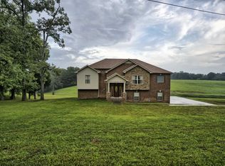 820 Seven Mile Ferry Rd, Clarksville, TN 37040