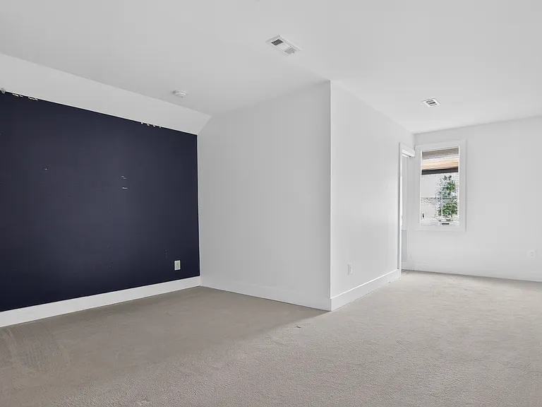 7818 Leland Rd — Photo 32