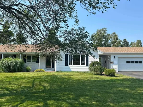 52 Regency Point Dr, Colchester, NS B6L 4B4