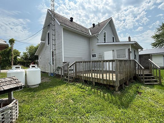 5th image of 12 Circle Dr