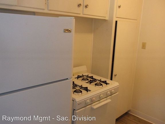 3rd image of 2701 San Fernando Way APT 04