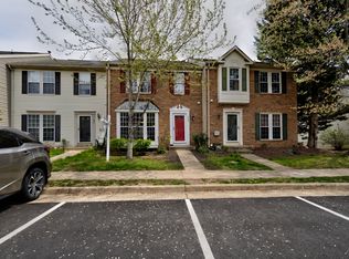 6859 Ridge Water Ct, Centreville, VA 20121
