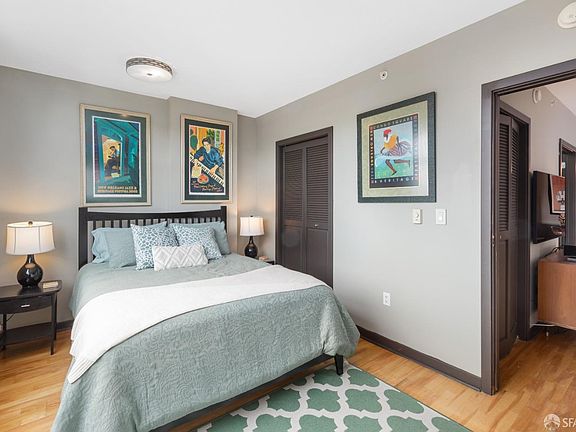 5th image of 170 King St Unit 1011