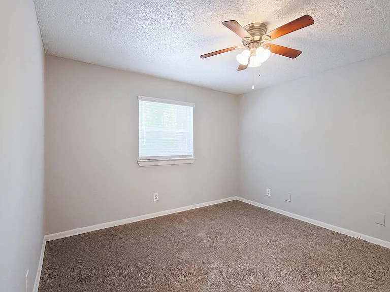 Hampton Hall | Comfort, Convenience, & Community All In One — Photo 305