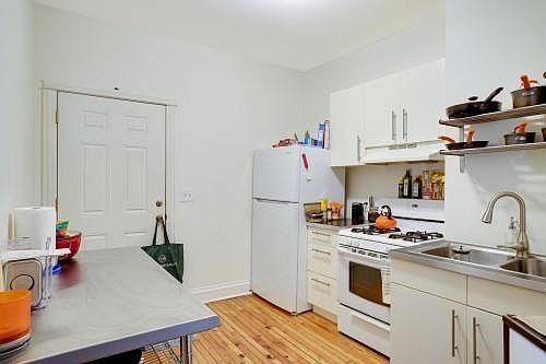 3rd image of 2520 Polk St NE #1