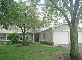 27W419 Melrose Ln, Winfield, IL 60190