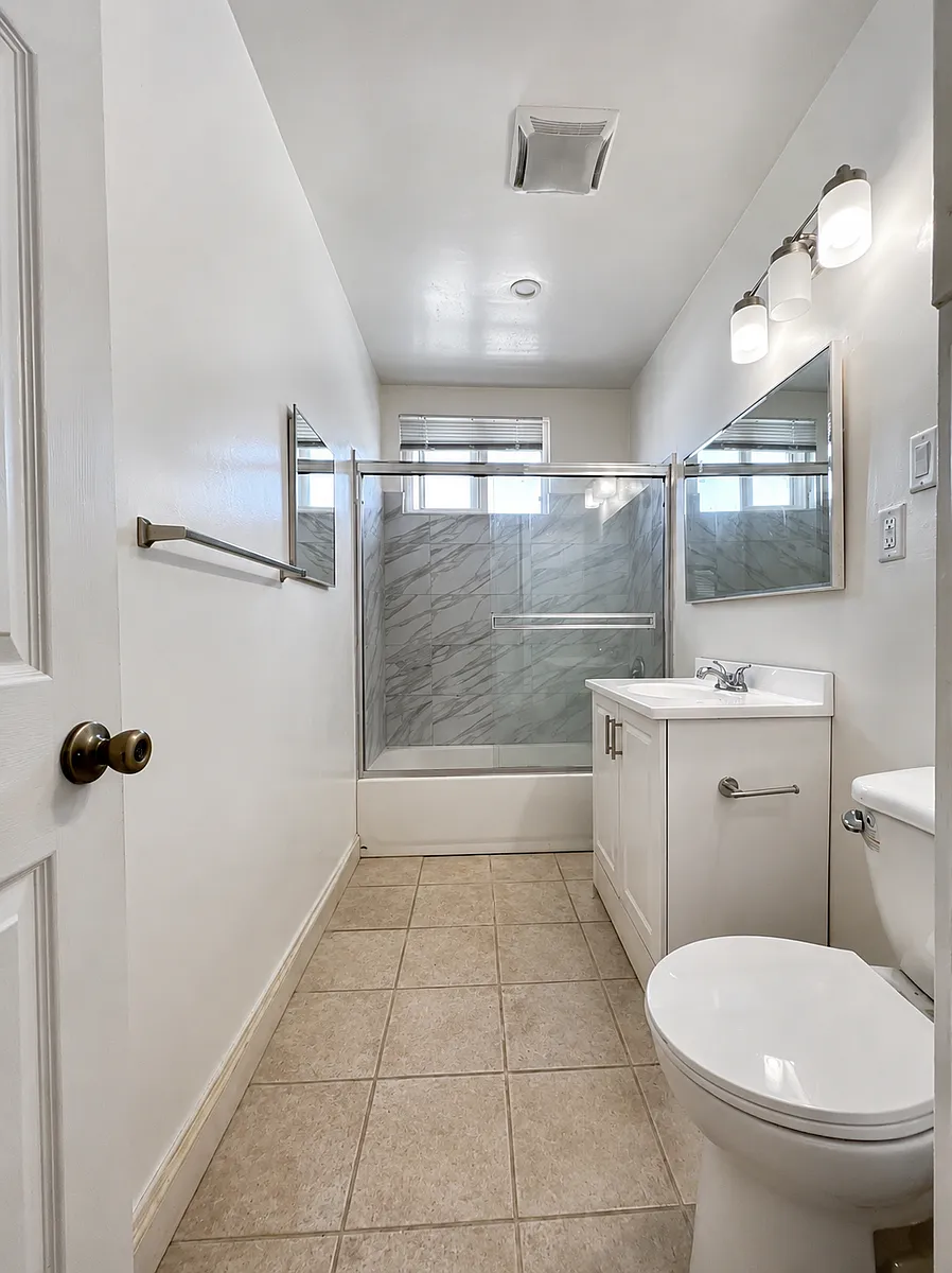 Building Photo - 1442 W 220th St #1442