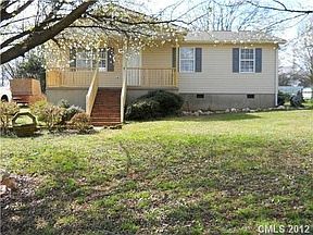 1st image of 202 Ross Ct