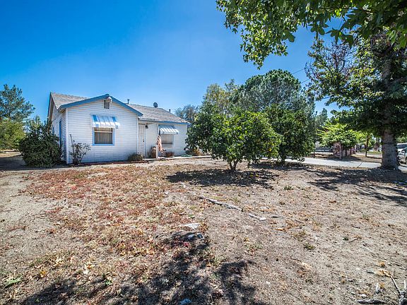 4th image of 9800 Kester Ave