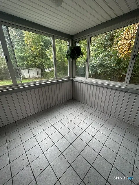 4 bed, 1.5 bath, 1188 sqft, $2,400 — Photo 4