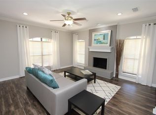 14006 Ragus Lake Dr, Sugar Land, TX 77498
