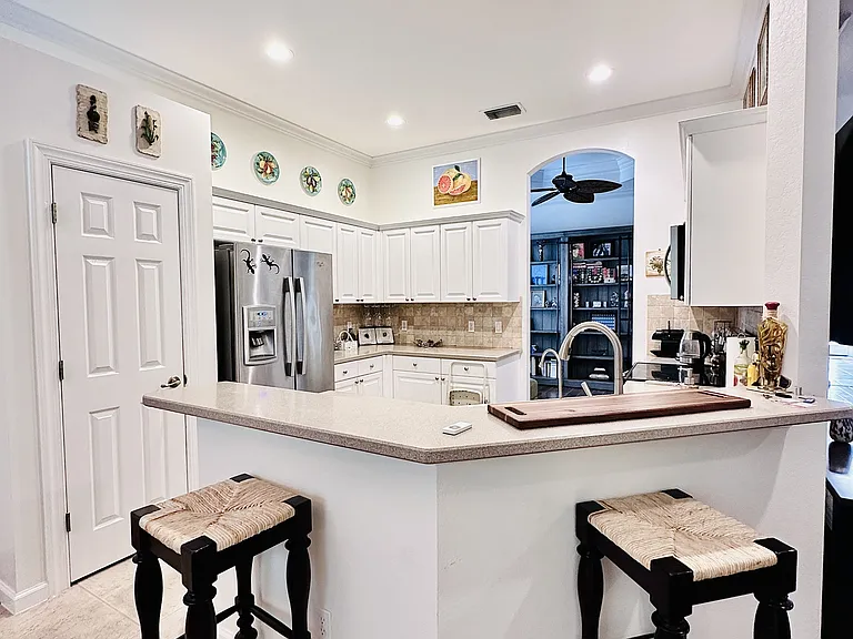 15830 Delaplata Ln — Photo 12