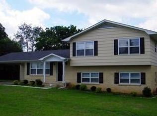 3518 Dale Hollow Rd, Anniston, AL 36207