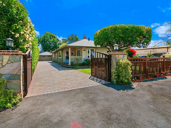 2nd image of 2070 Glen Way