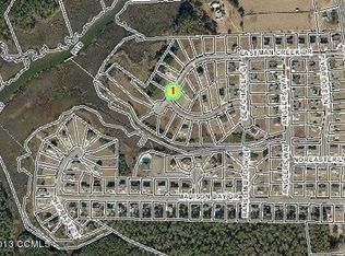 927 Eastman Creek Dr, Beaufort, NC 28516