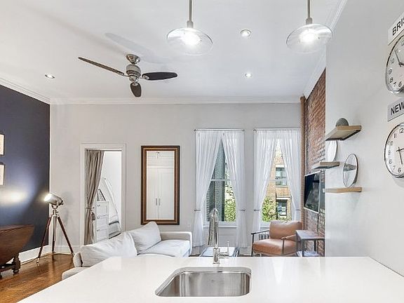 2nd image of 23 W 88th St APT 2R