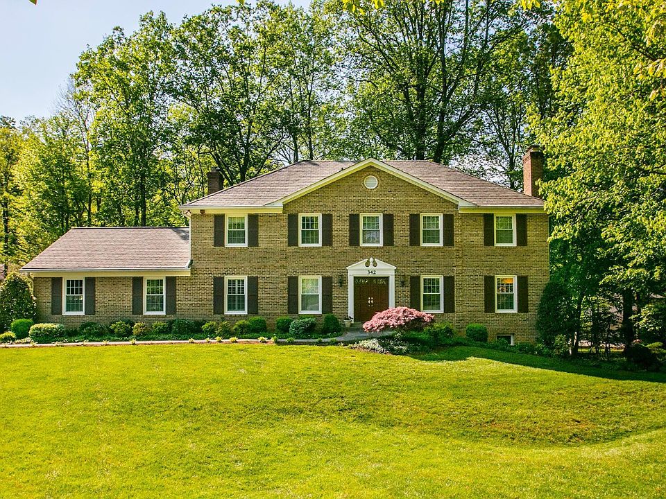 1st image of 342 Chesapeake Dr