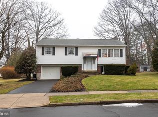 538 Parmentier Rd, Warminster, PA 18974