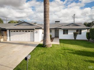 3207 Candlewood Dr, Bakersfield, CA 93306