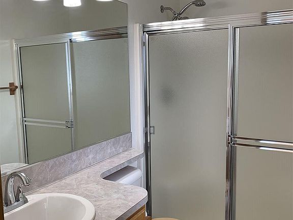 5th image of 6204 Camden Dr
