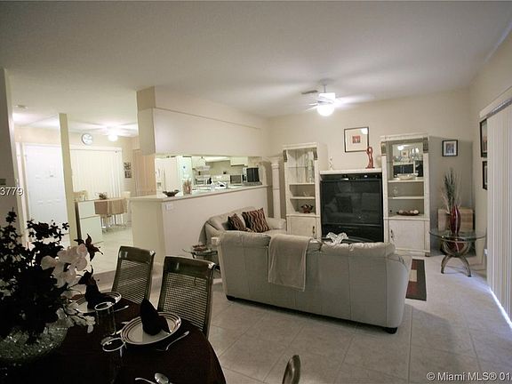 3rd image of 7620 NW 79th Ave APT J2