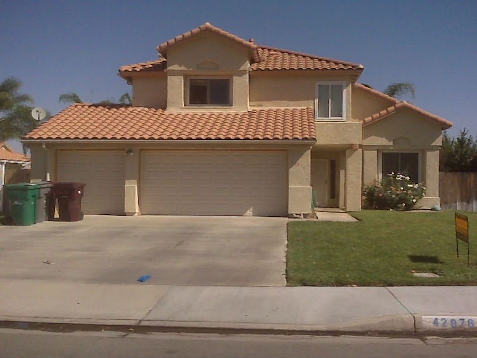 1st image of 42876 Avenida Tigre