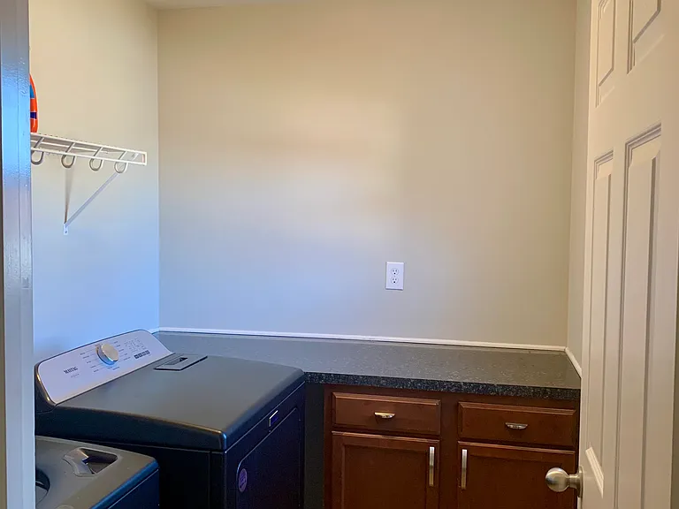 114 Walden Cv — Photo 22