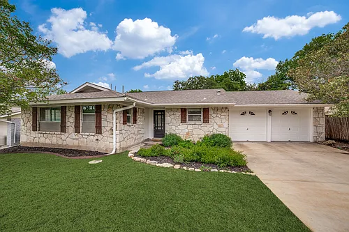 612 Booth Dr Photo 1