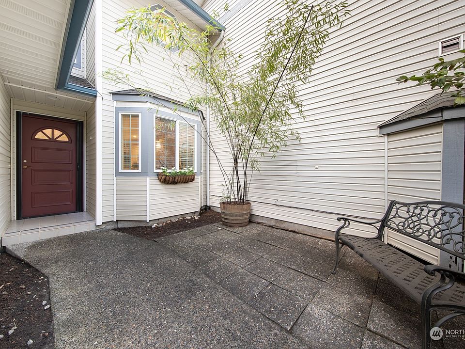 1st image of 2801 NE 195th Street #18