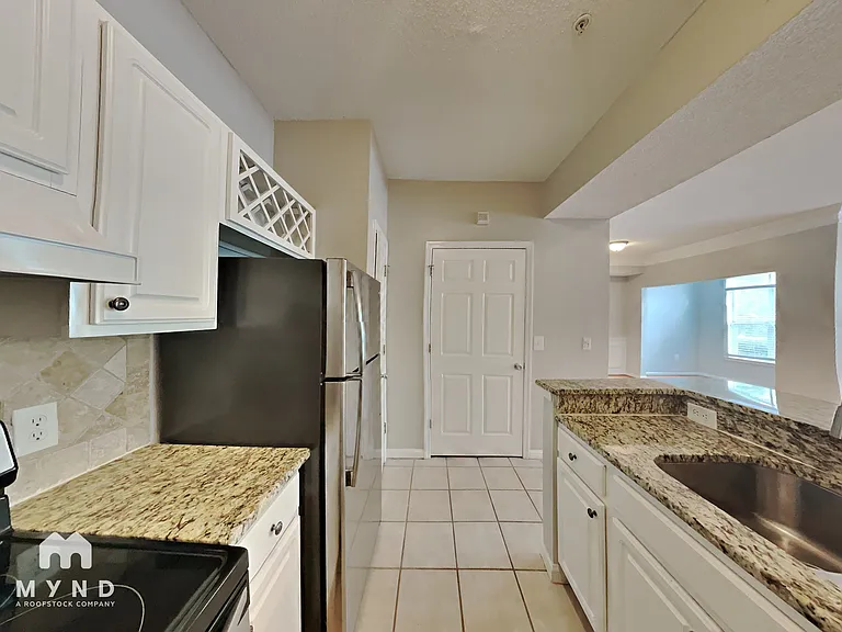 955 Juniper St NE #1012 — Photo 3