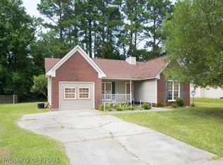 1037 Locks Creek Rd, Fayetteville, NC 28312