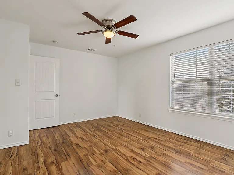 Bedroom #1
