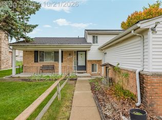 3549 Jasper Dr, Sterling Heights, MI 48310