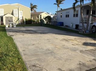 748 Nettles Blvd, Jensen Beach, FL 34957