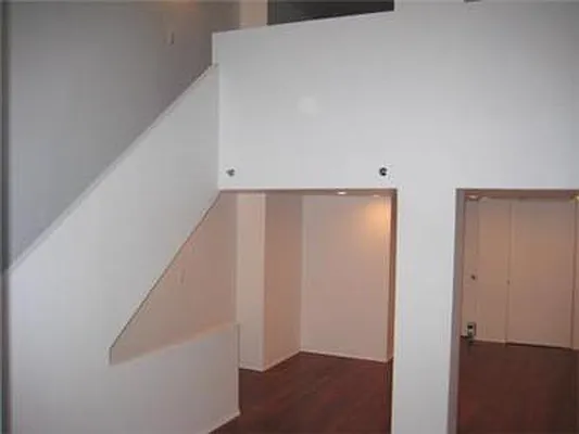 Sold by R New York | media 3