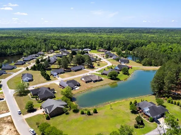 425 Wendemere Dr, Sumter, SC 29153