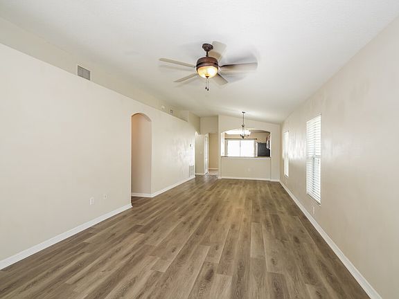 4th image of 15405 Quail Woods Pl