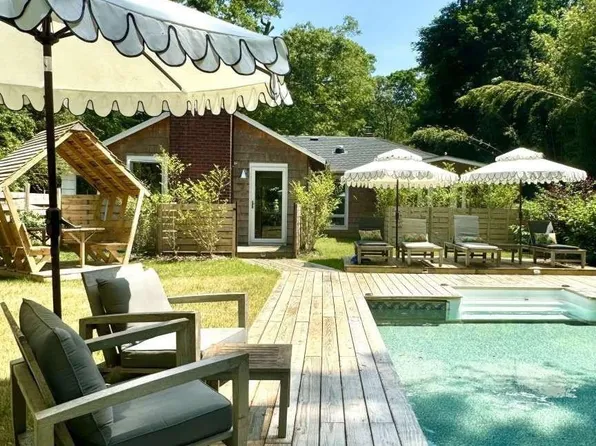 37 Chapel Avenue, Brookhaven, NY 11719