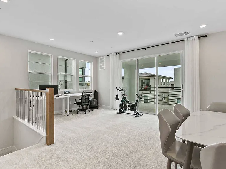 181 Pin Ln — Photo 7