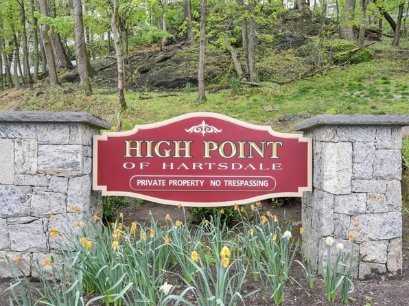100 High Point Drive #811, Hartsdale, NY 10530