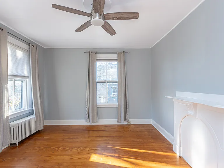 11.5 Newport Ave #2 — Photo 9