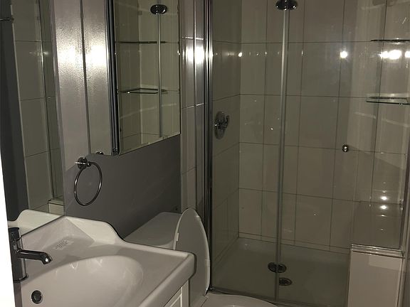 3rd image of 411 Bellevue Ave E APT 103
